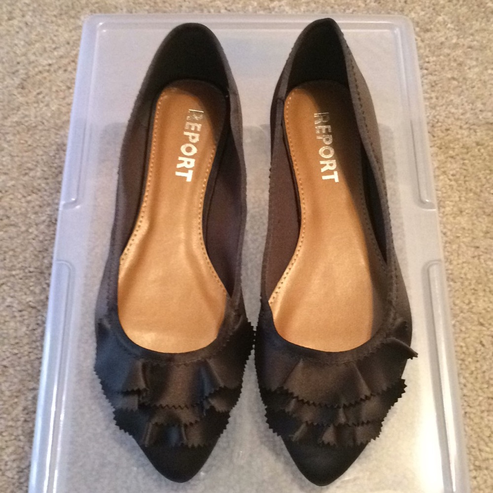 Report Baila Dark Olive Green Ruffle Satin Flats